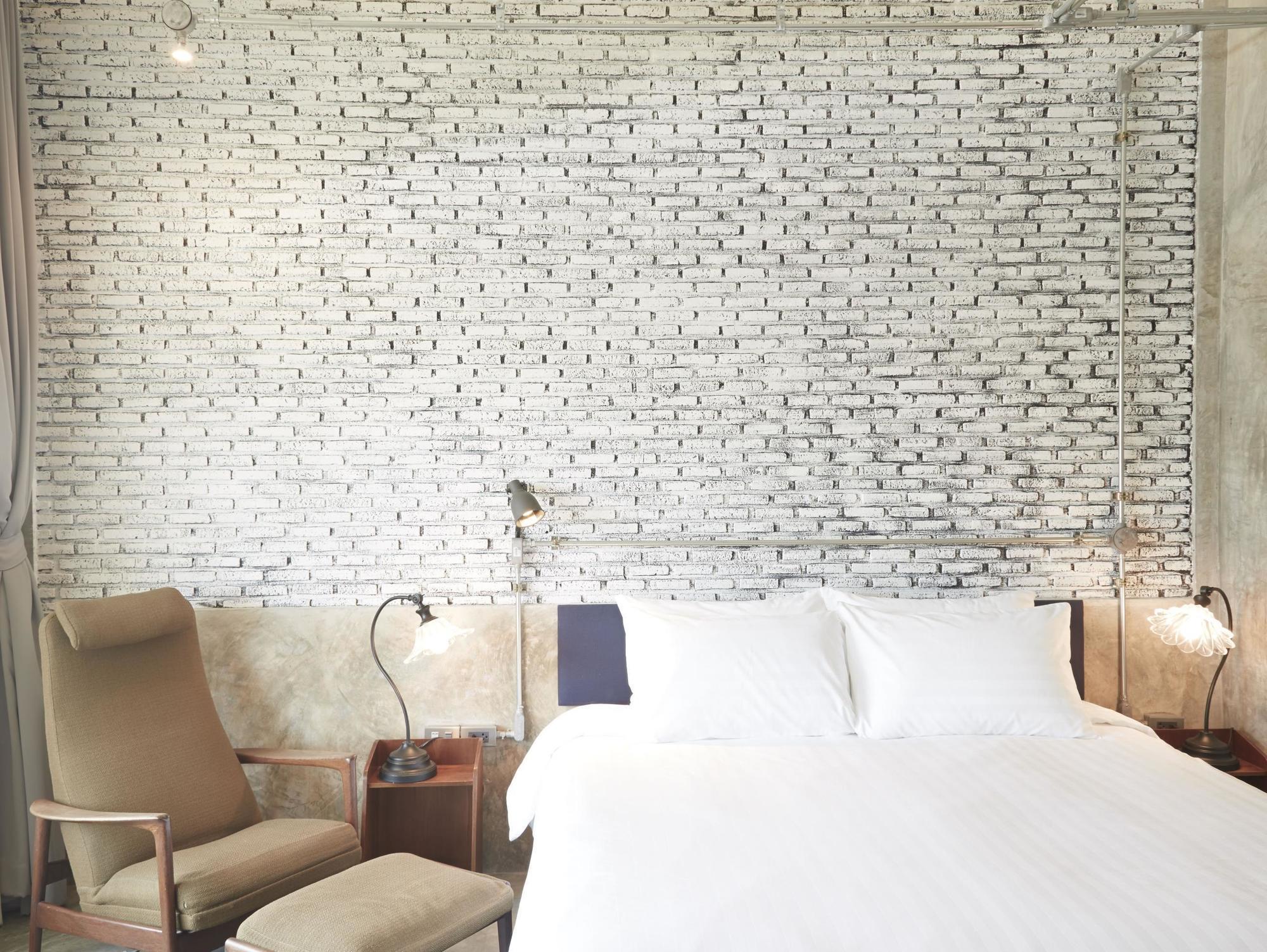 Hotel The Restro HHQ Esterno foto